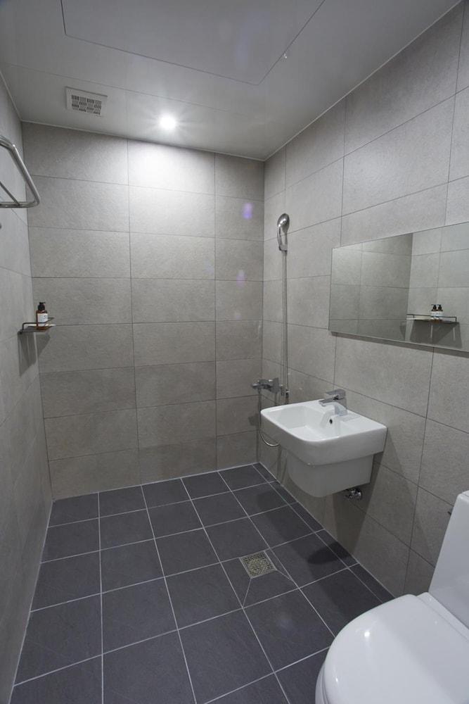 Hotel The May Кванджу Экстерьер фото